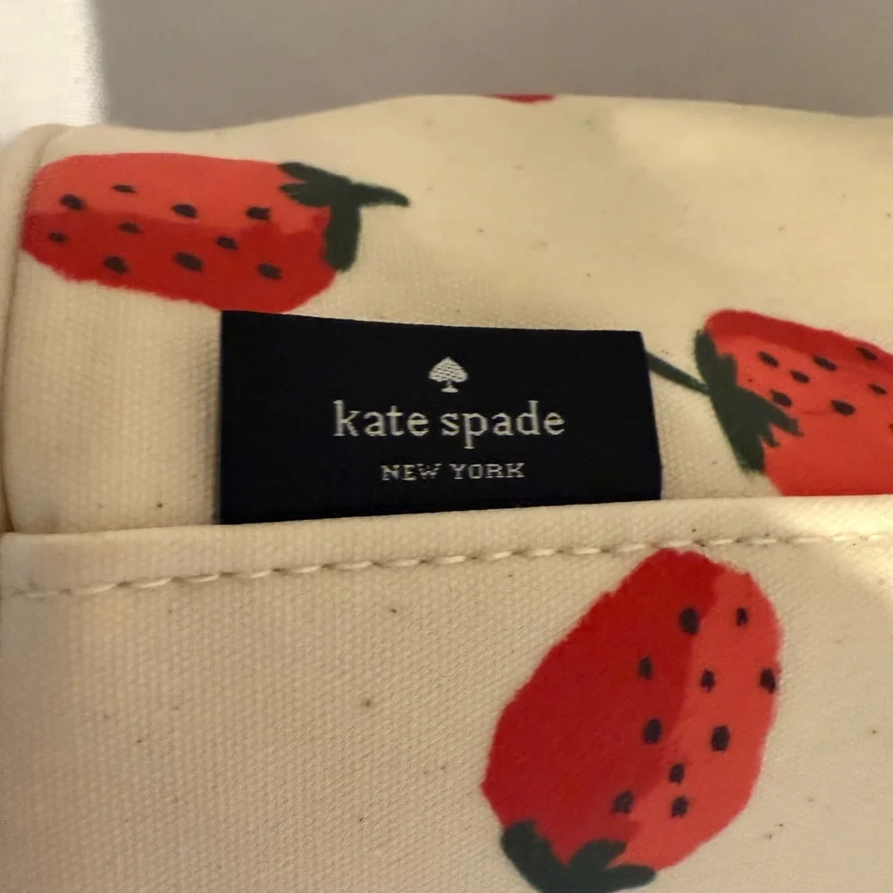 Kate Spade “Just Desserts” Canvas Insulated Lunch Tote Thermal Bag Strawberry - Picture 5 of 9